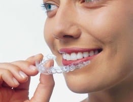 Invisalign-brackets invisibles ortodoncia ica dentista